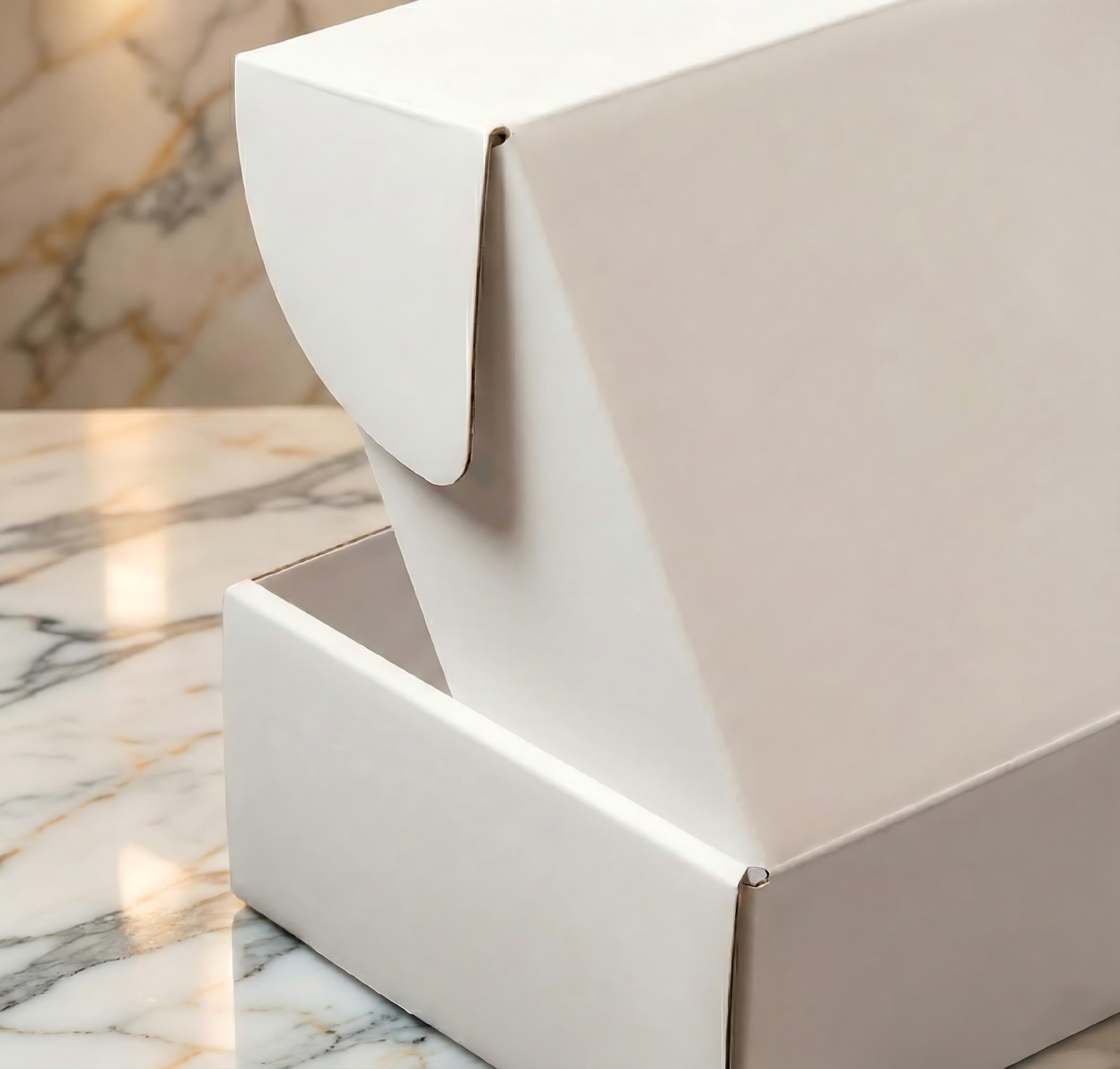 Eco-friendly sustainable shipping box packaging
